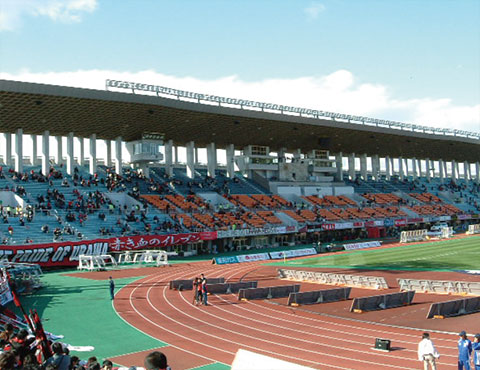 鶴パロマ瑞穂北陸上競技場